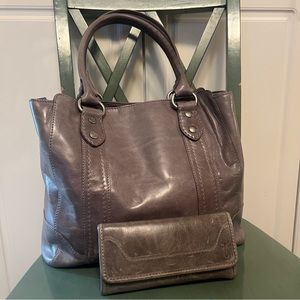 LAST CHANCE CLOSET CLOSING Frye Melissa Tote in Amethyst & Wallet in Ice